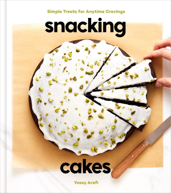 Book Cover: Snacking Cakes: Simple Treats for Anytime Cravings
