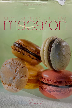 Book cover: Un Amour de Macaron